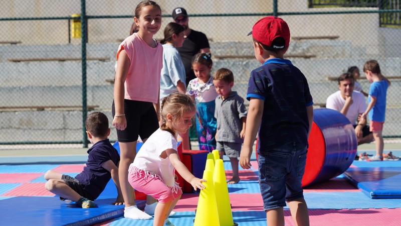 Beylikdüzü’nde Çocuklar Spor Şenliğinde Buluştu
