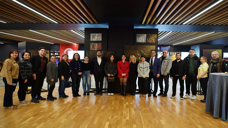 “Evrenler” Beylikdüzü’nde Sanatseverlerle Buluştu