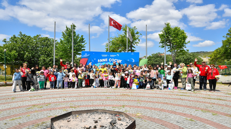 Anneler Günü’nü Doğayla İç İçe Geçirdiler