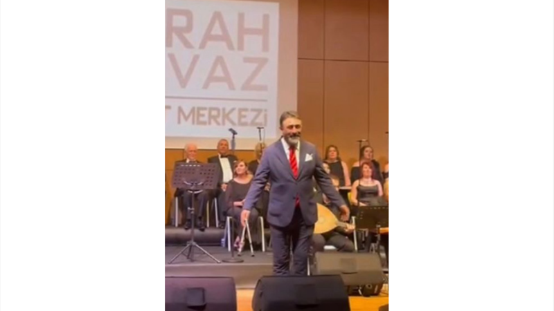 Şarkılarda Aradım Sıcak Sevgini